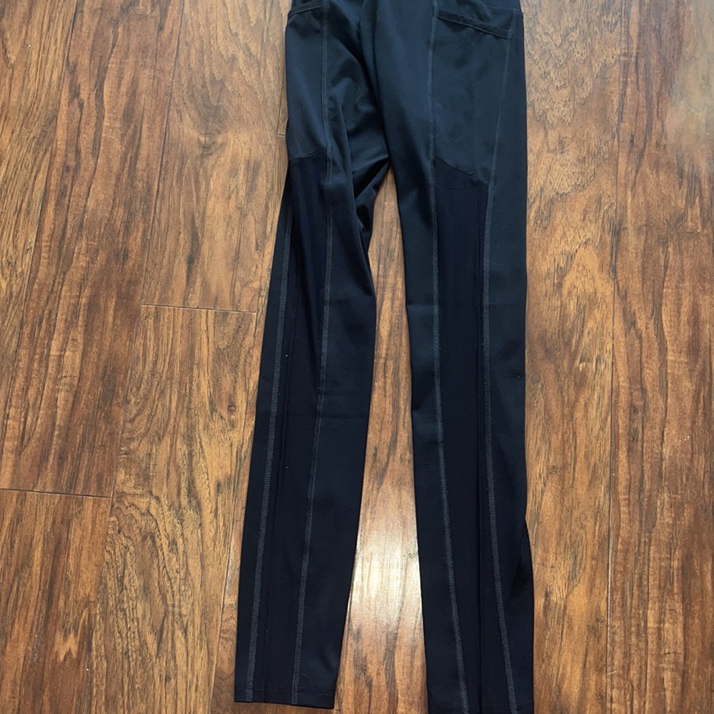 Cute black Gymshark leggings! - Picture 5 of 5